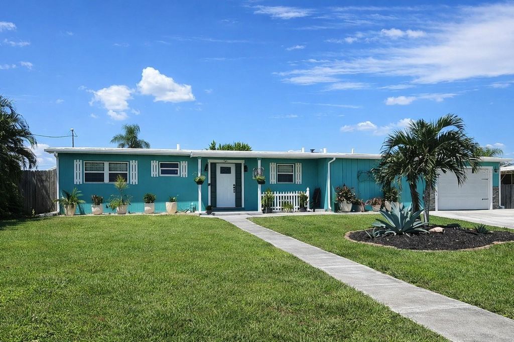 Photo of 6480 Angle Place, North Port, FL 34287 (MLS # O6347961)