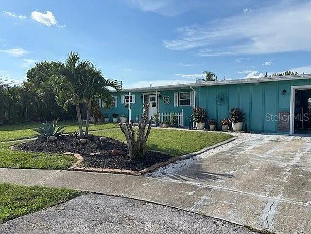 1544 - PORT CHARLOTTE SUB 13 - Residential