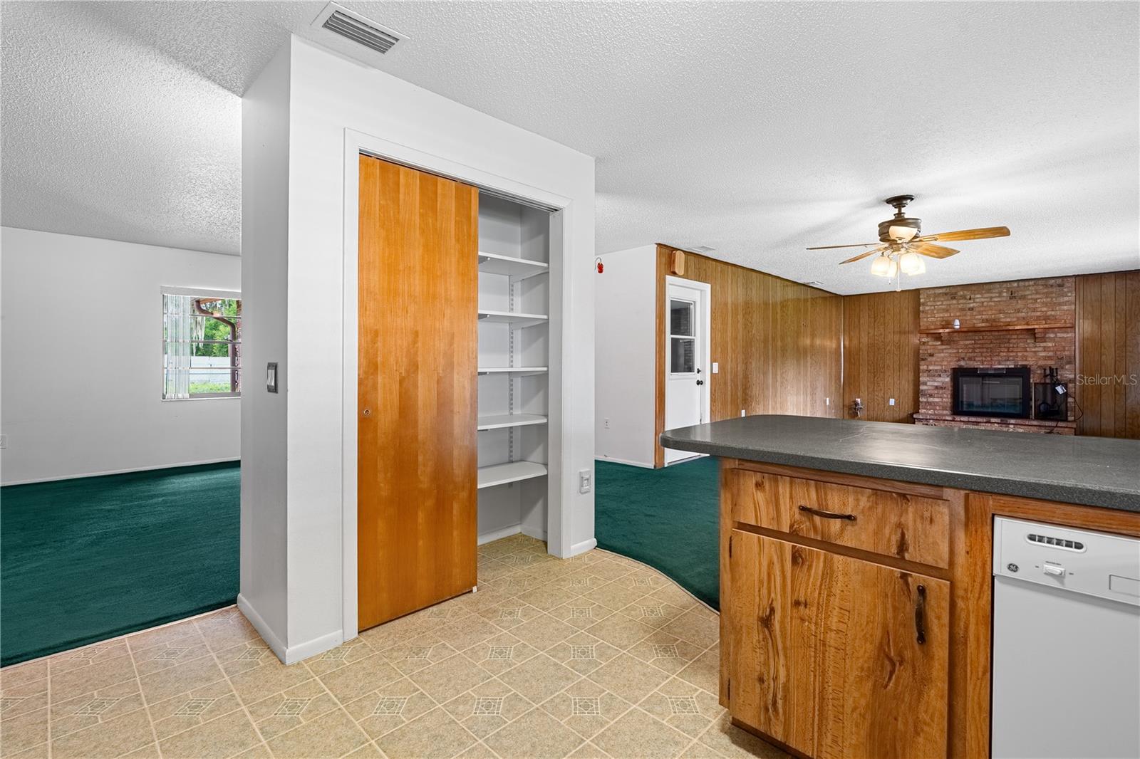 THIRD ADD TRACYS PT - Residential