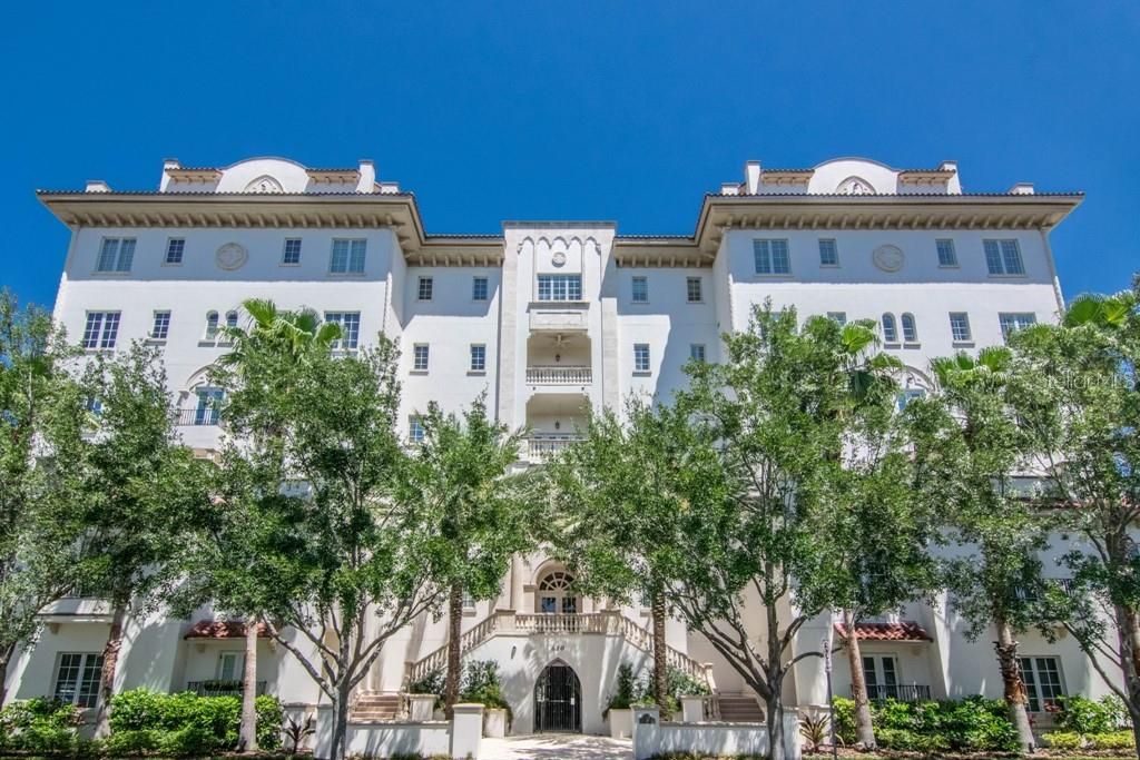 Photo of 610 S Rome Avenue #504, Tampa, FL 33606 (MLS # TB8482989)