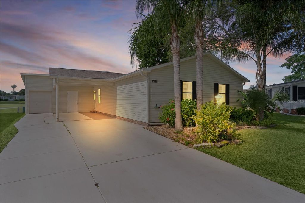Photo of 1815 Kaufman Circle, The Villages, FL 32159 (MLS # G5098134)