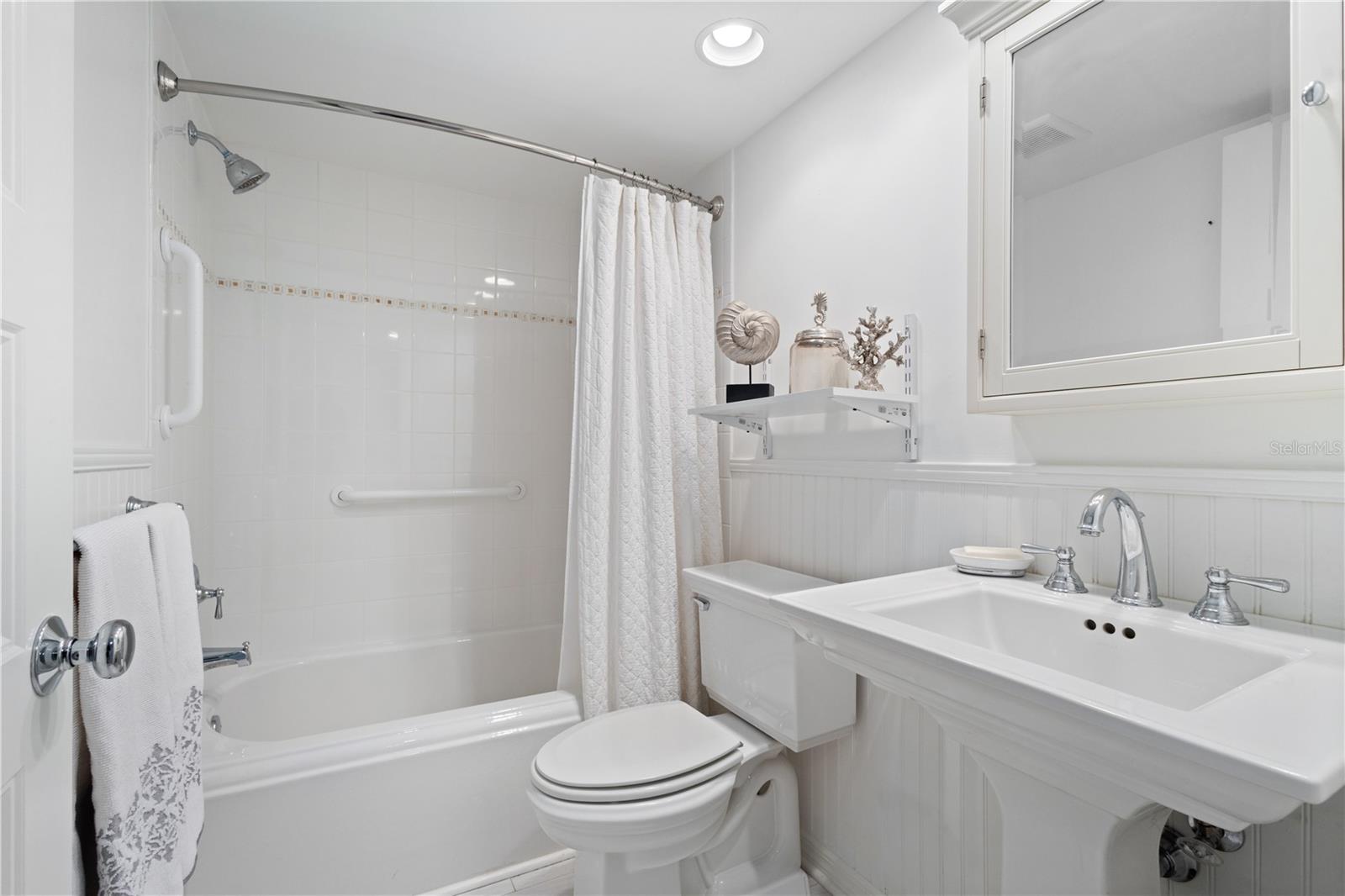 PELICAN COVE IX - Residential