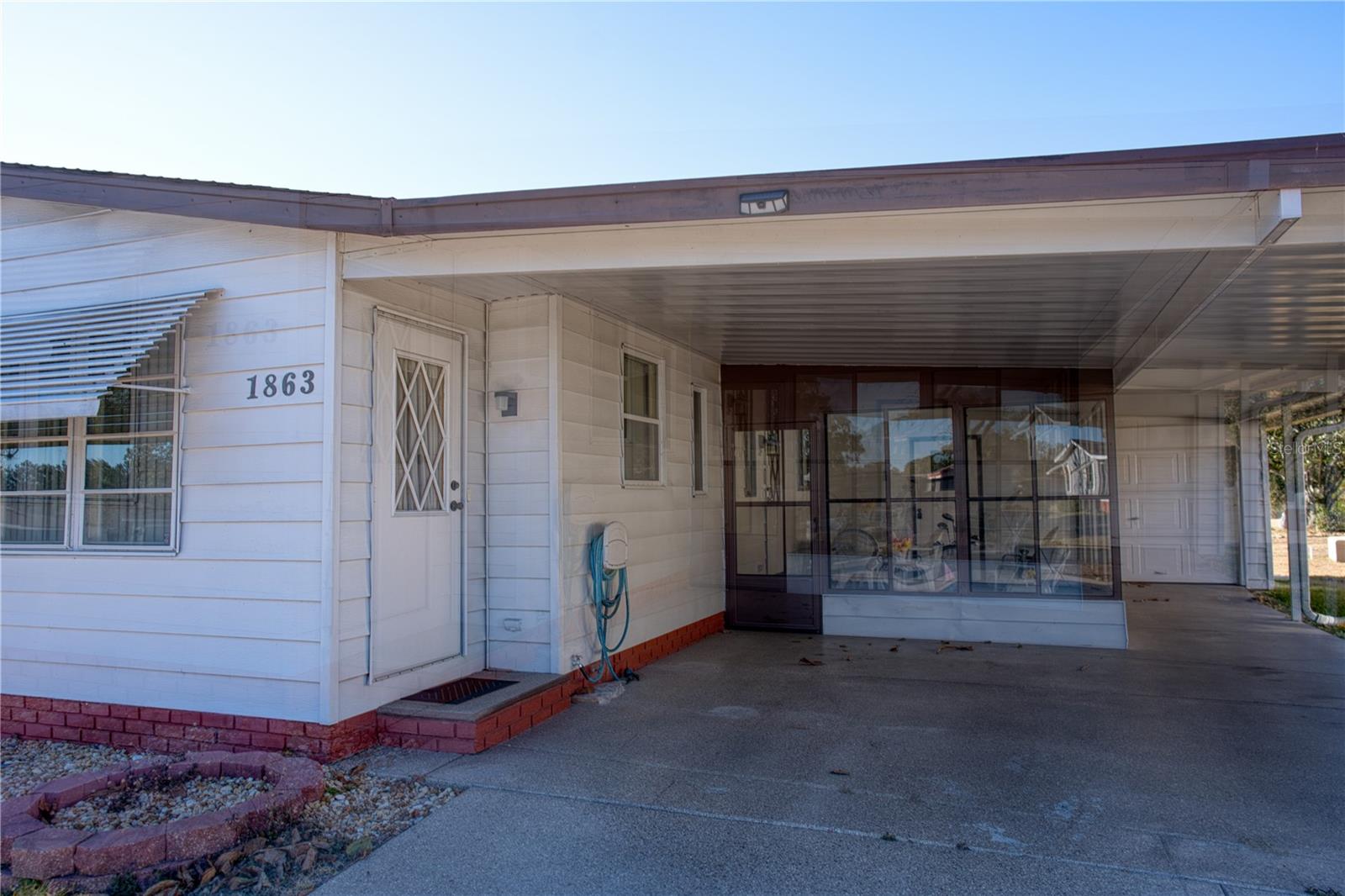 LADY LAKE ORANGE BLOSSOM GARDENS UNIT 08 - Residential