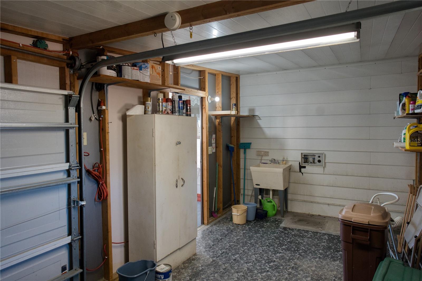 LADY LAKE ORANGE BLOSSOM GARDENS UNIT 08 - Residential