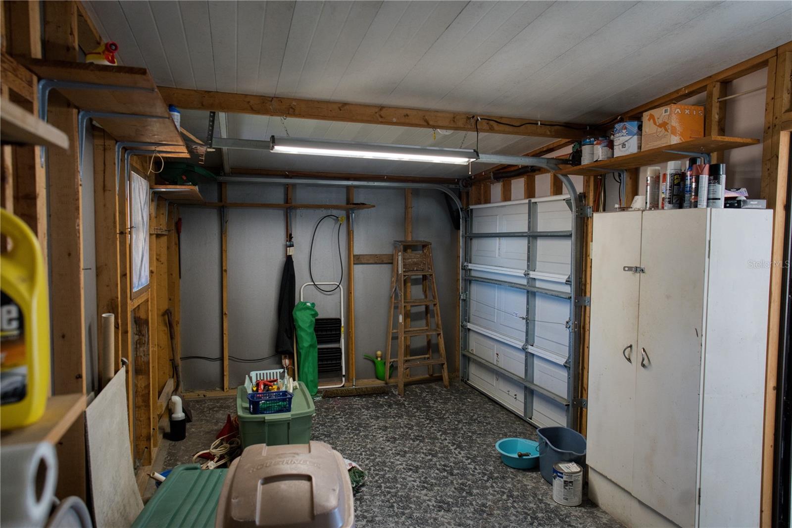 LADY LAKE ORANGE BLOSSOM GARDENS UNIT 08 - Residential