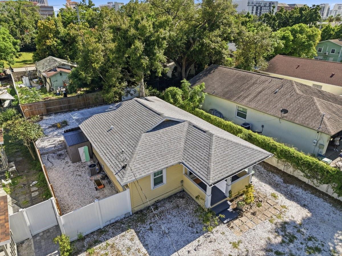 2048 5TH STREET