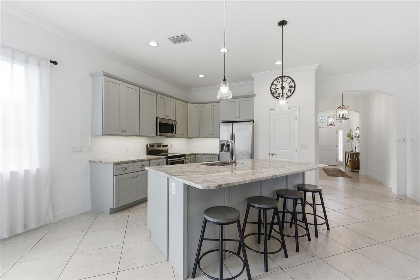 SOUTH VENICE - Residential