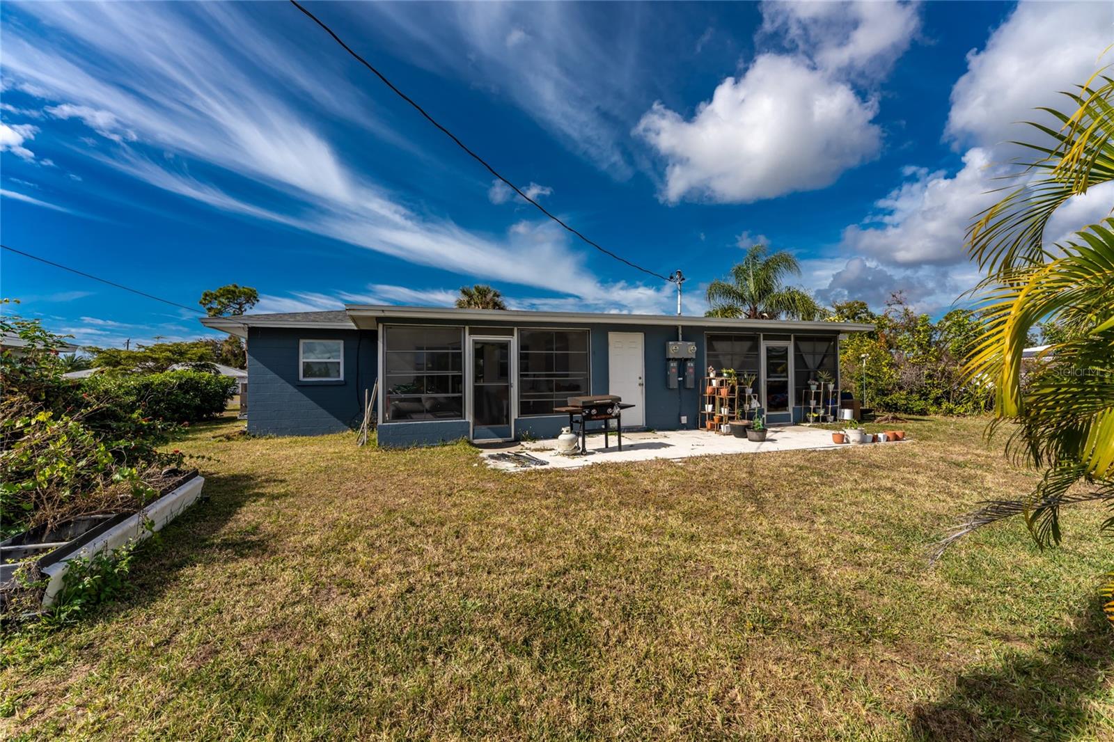 VENICE COUNTRY CLUB ESTATES RESUB - Residential Income