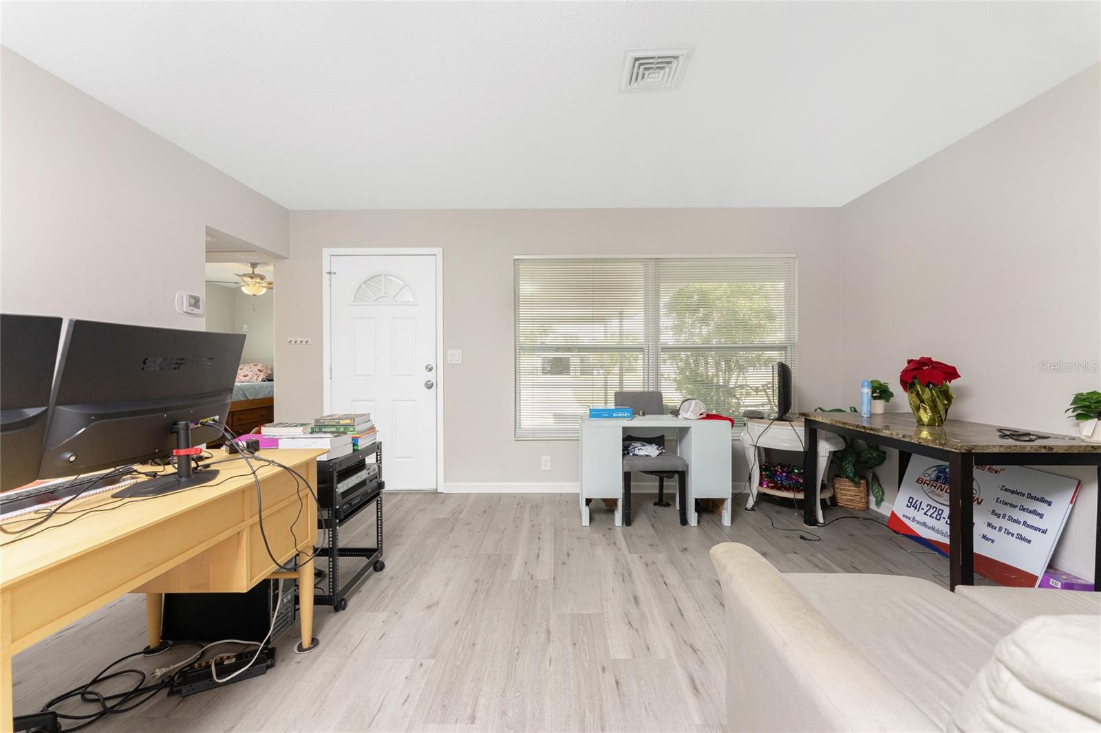 VENICE COUNTRY CLUB ESTATES RESUB - Residential Income