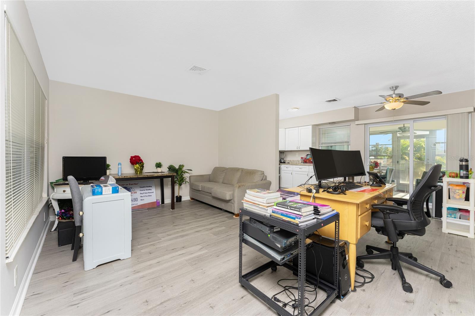 VENICE COUNTRY CLUB ESTATES RESUB - Residential Income