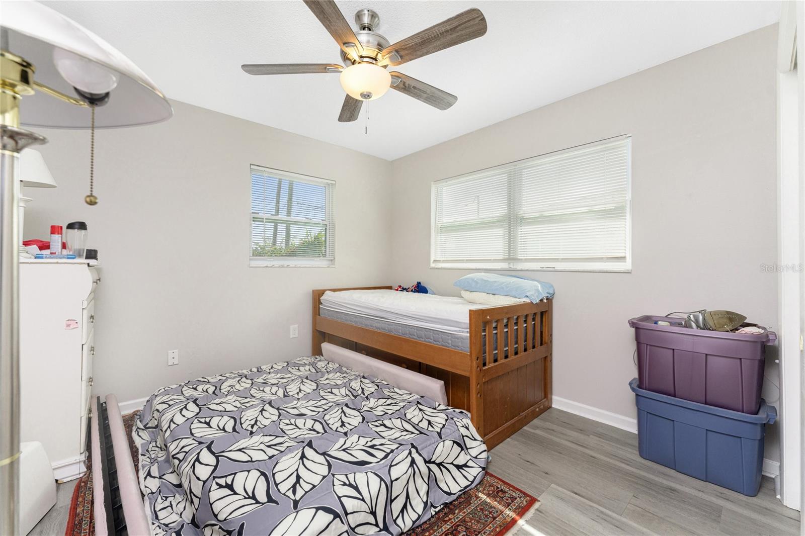 VENICE COUNTRY CLUB ESTATES RESUB - Residential Income