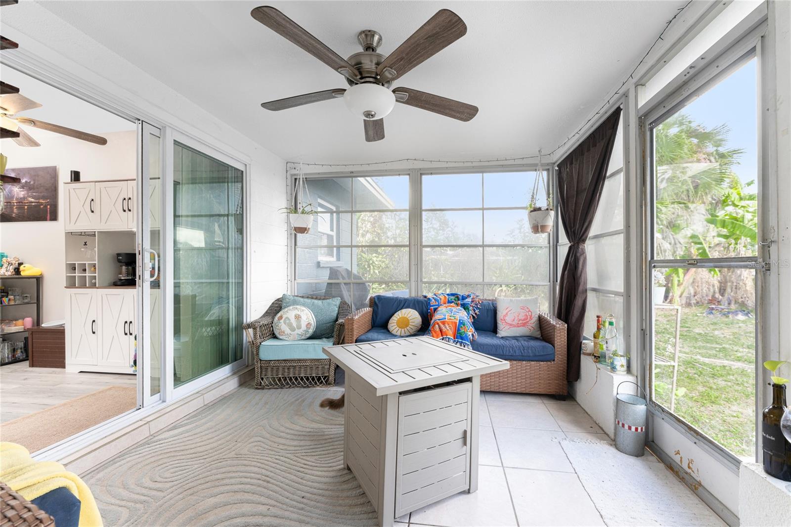 VENICE COUNTRY CLUB ESTATES RESUB - Residential Income