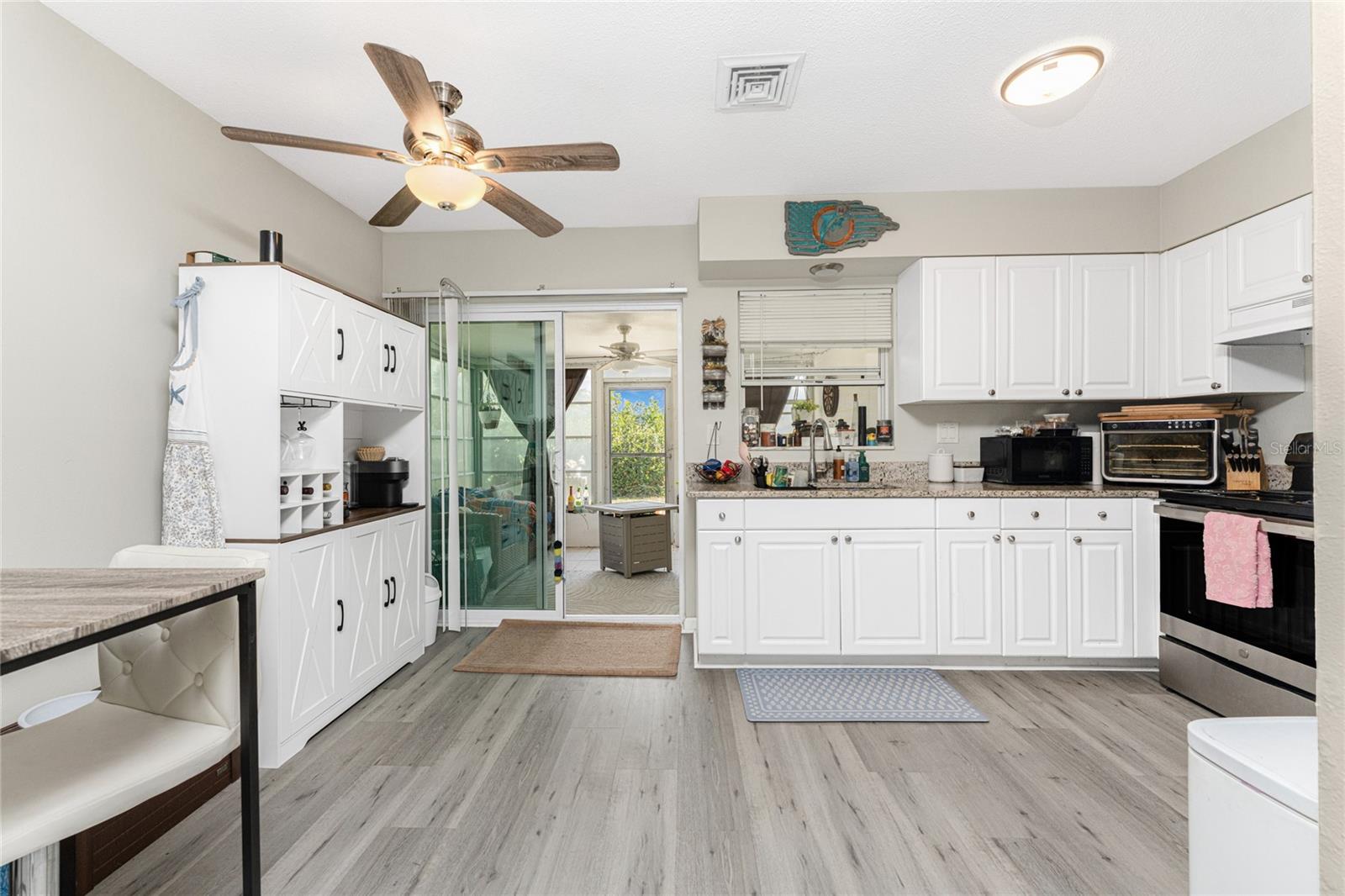 VENICE COUNTRY CLUB ESTATES RESUB - Residential Income