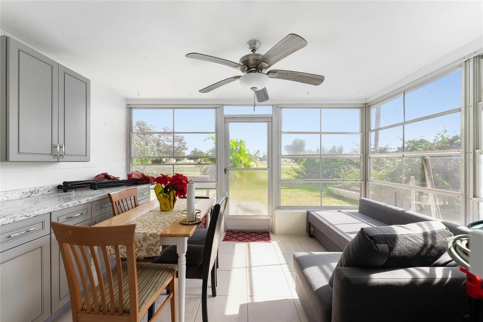 VENICE COUNTRY CLUB ESTATES RESUB - Residential Income