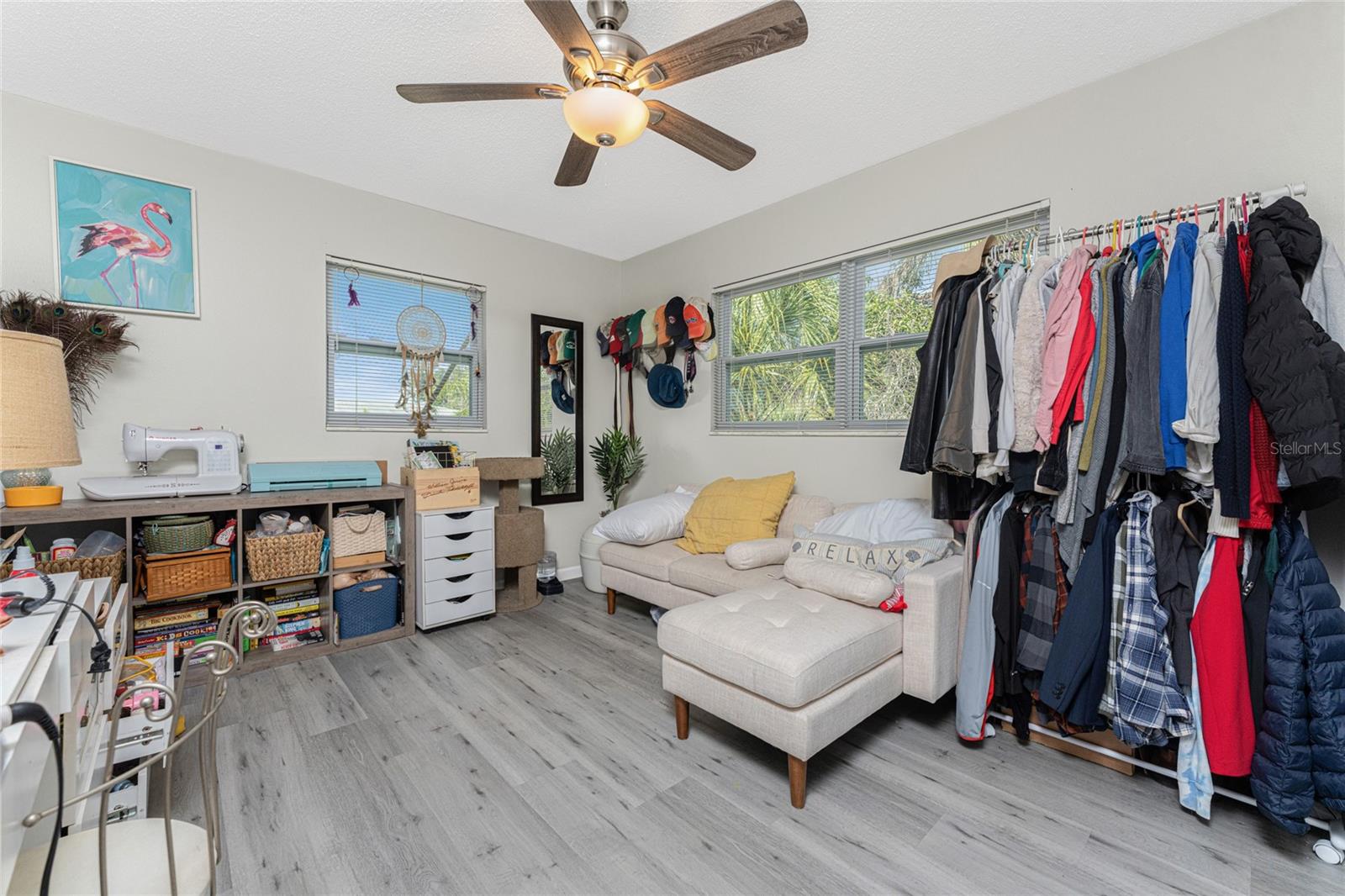 VENICE COUNTRY CLUB ESTATES RESUB - Residential Income