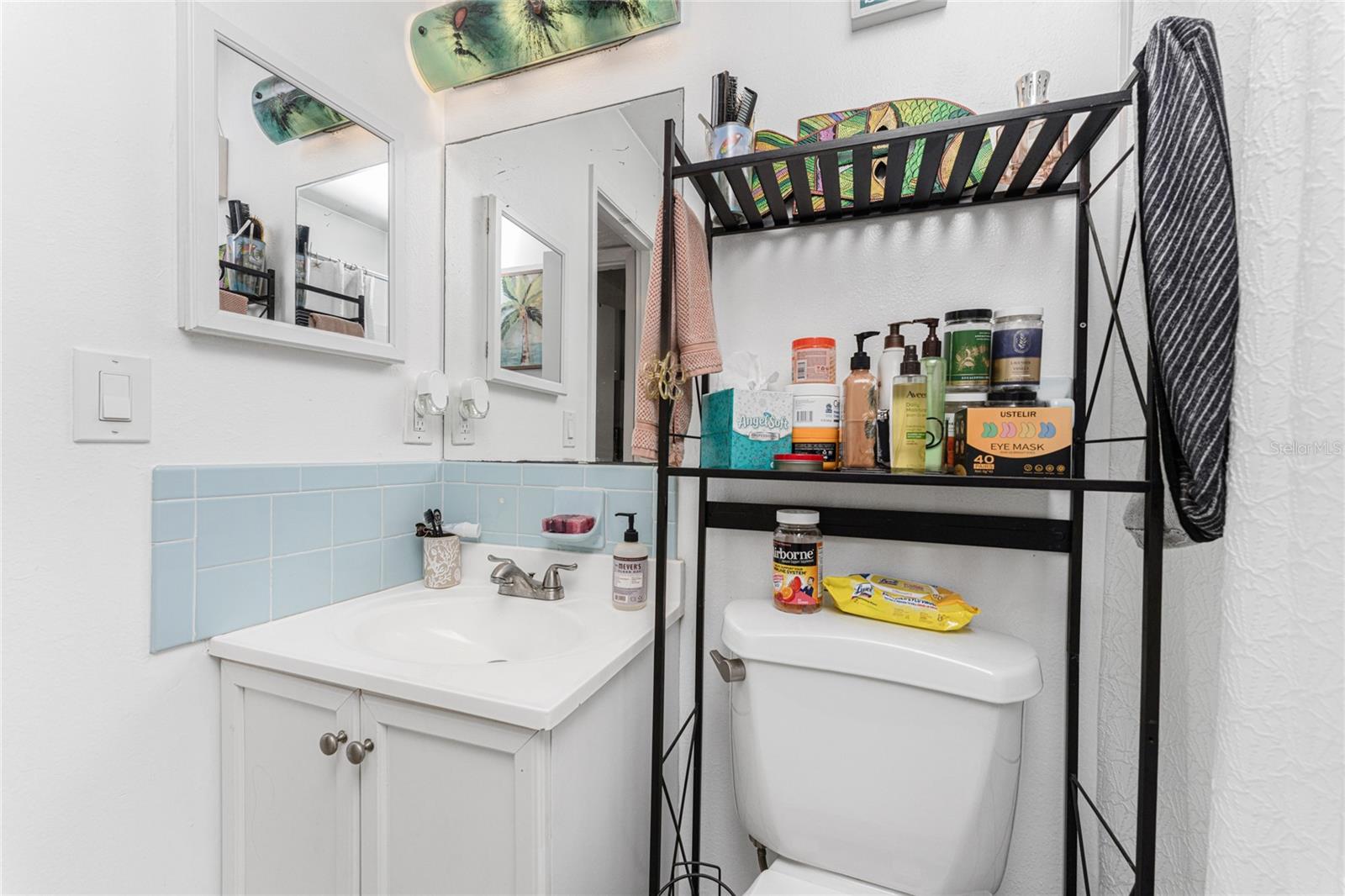 VENICE COUNTRY CLUB ESTATES RESUB - Residential Income