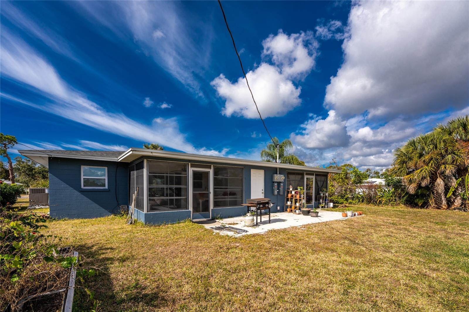 VENICE COUNTRY CLUB ESTATES RESUB - Residential Income