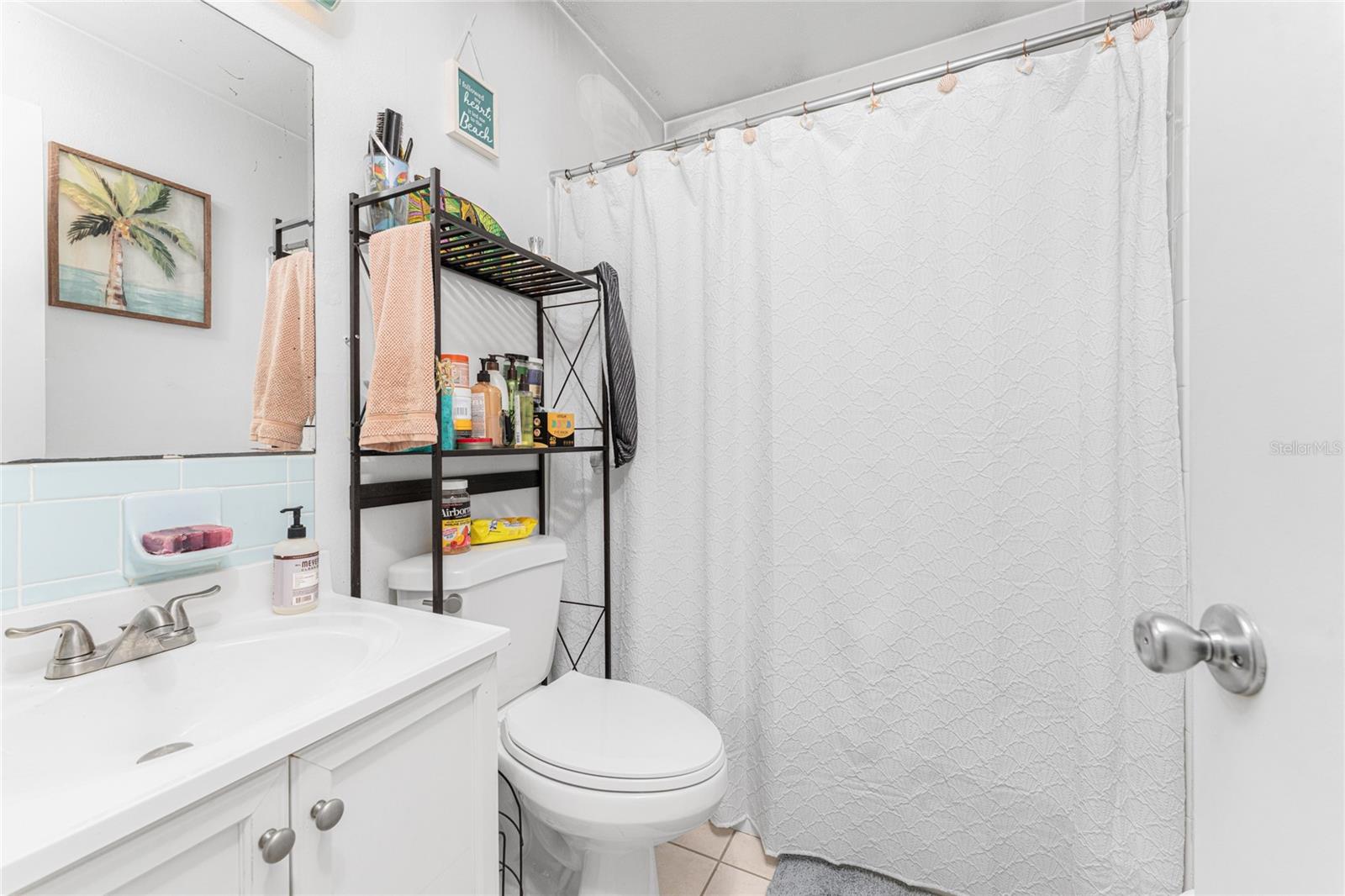 VENICE COUNTRY CLUB ESTATES RESUB - Residential Income