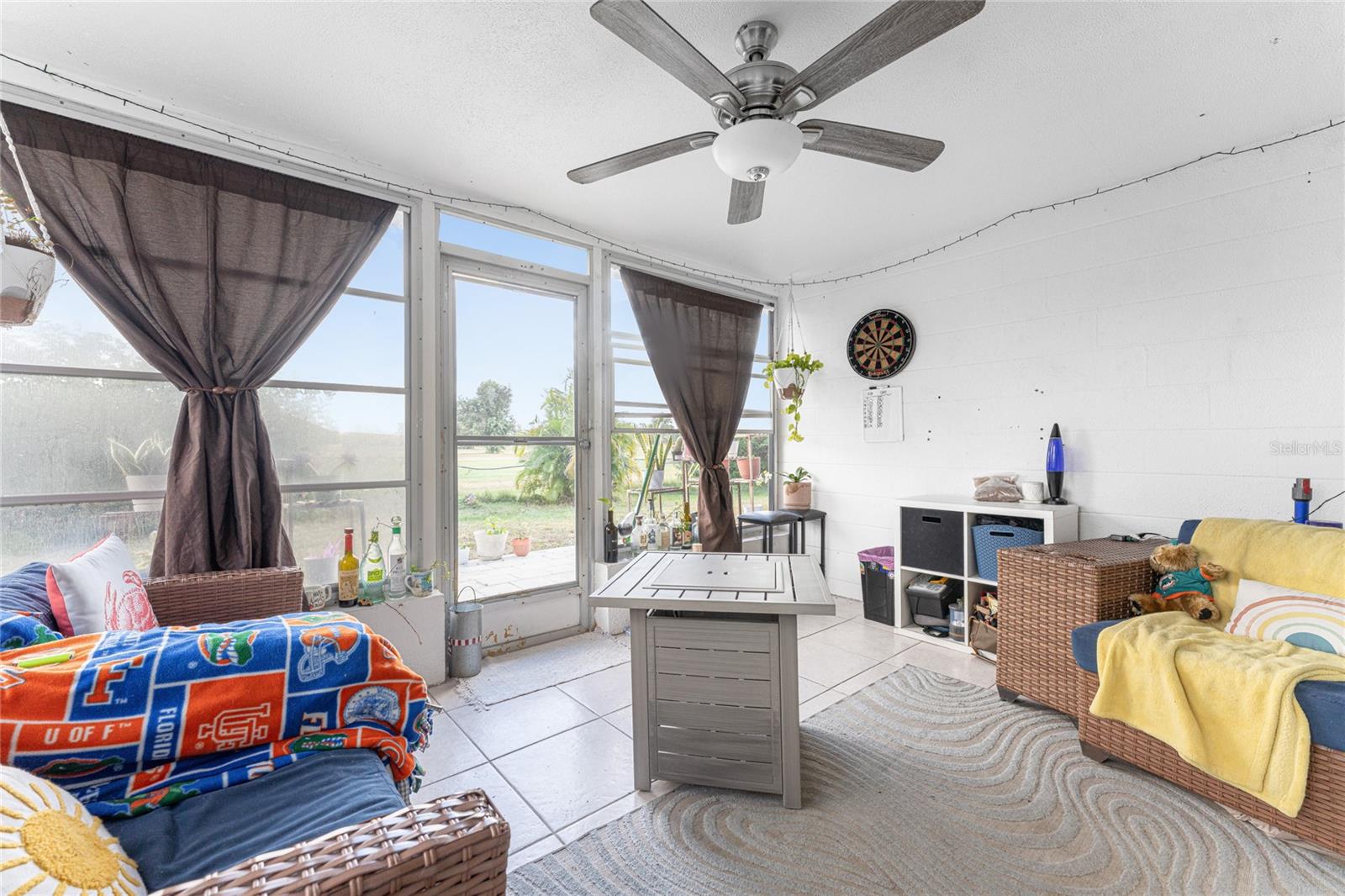 VENICE COUNTRY CLUB ESTATES RESUB - Residential Income