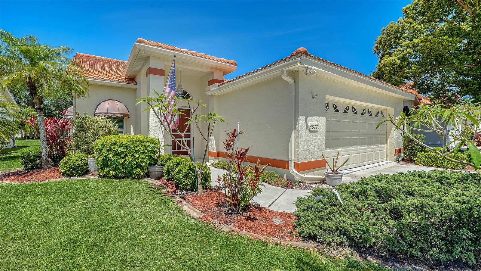 4977 TAMARACK TRAIL