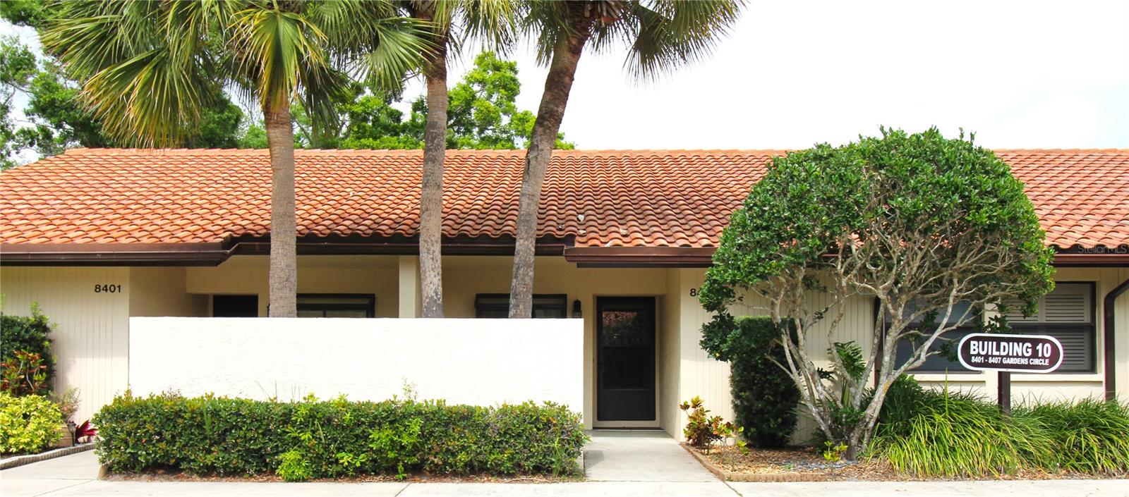 Apply within 24 hours of your conducted showing and once approved you will be credited your application fees towards your first full month's rent! This ground floor 2-bedroom, 2-bathroom condo in the Gardens at Palm Aire is just the place you've been searching for! Beautiful, vaulted ceilings, and the open concept floorplan make this 1,020 sq. ft. condo feel extra spacious! The kitchen will become your new favorite place in the home, offering incredible details like a built-in wine rack, exposed cabinets, and plenty of pantry space for all of your storage needs. Appliances include refrigerator, dishwasher, microwave, and range. The primary suite, features carpet flooring, a large walk-in closet, and a large window for the perfect amount of natural Florida light! The en suite bathroom has tile flooring, a walk-in shower and plenty of mirror detailing throughout! A roomy guest bedroom with laminate wood flooring and guest bathroom are located just a few steps away. Enjoy the perfect space for relaxing after a busy workday, on the air-conditioned Florida room, where you can enjoy entertaining your friends and family year round- rain or shine! Trash, lawn maintenance, and basic cable included in rent. Washer and dryer are located in the unit for hassle-free laundry days. One small pet is welcome, 20 lbs max, no dangerous breeds.
Never run out of fun things to do with your family! The Gardens at Palm Aire features a heated swimming pool and a full size tennis court. Enjoy the luxury of Palm Aire's Country Club, offering golf, tennis, and social memberships! This excellent location is close to all of the great shopping, restaurants and entertainment of the ever growing University Town Center and Downtown Lakewood Ranch. Ryntal Property Management has partnered with Obligo to provide a security deposit alternative to qualified renters! Call today for more information. Submit all applications to Ryntal Property Management ONLY!
Qualifications: We run a complete background check that includes credit, income verification, prior landlord and eviction history. In terms of credit, we look at the entire picture as opposed to just the credit score, but in general, we do require a score over 550.