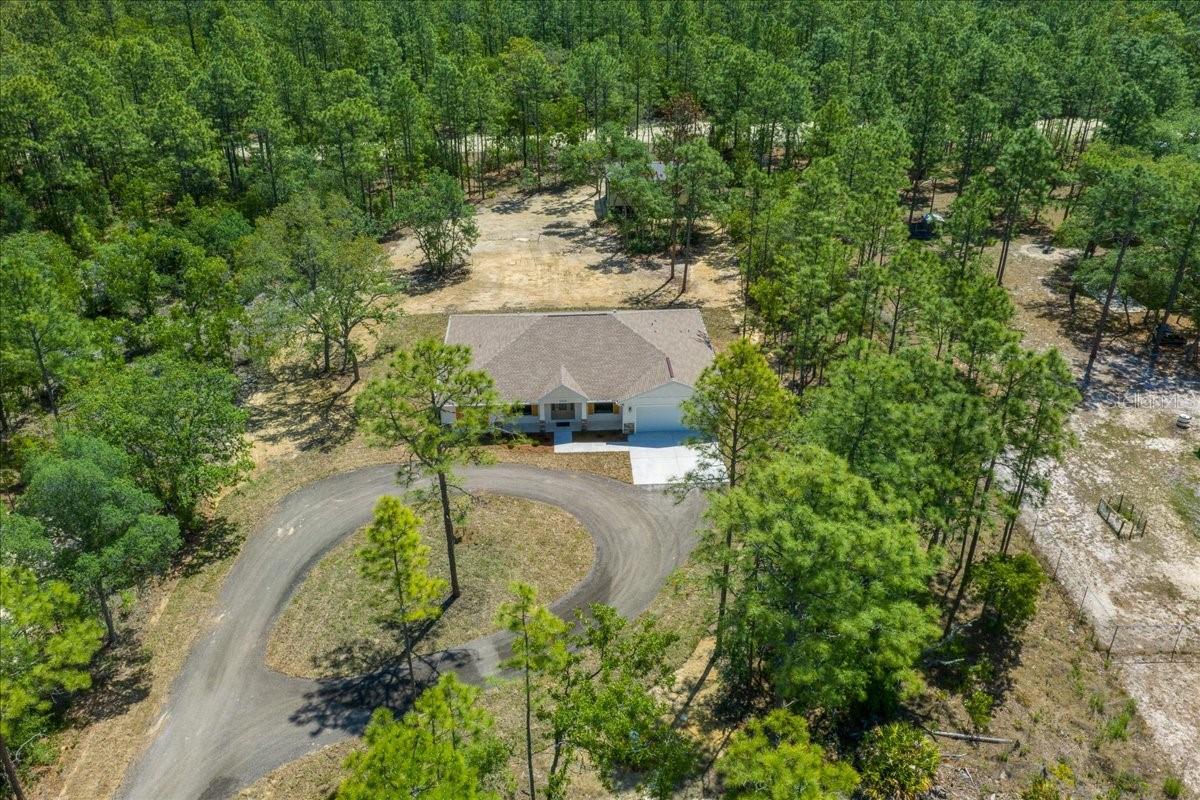 ROLLING HILLS - Residential