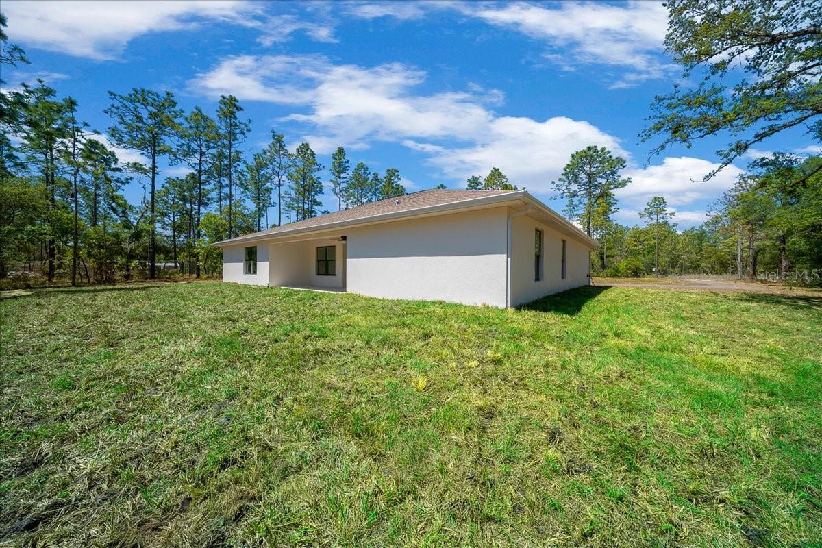 ROLLING HILLS - Residential