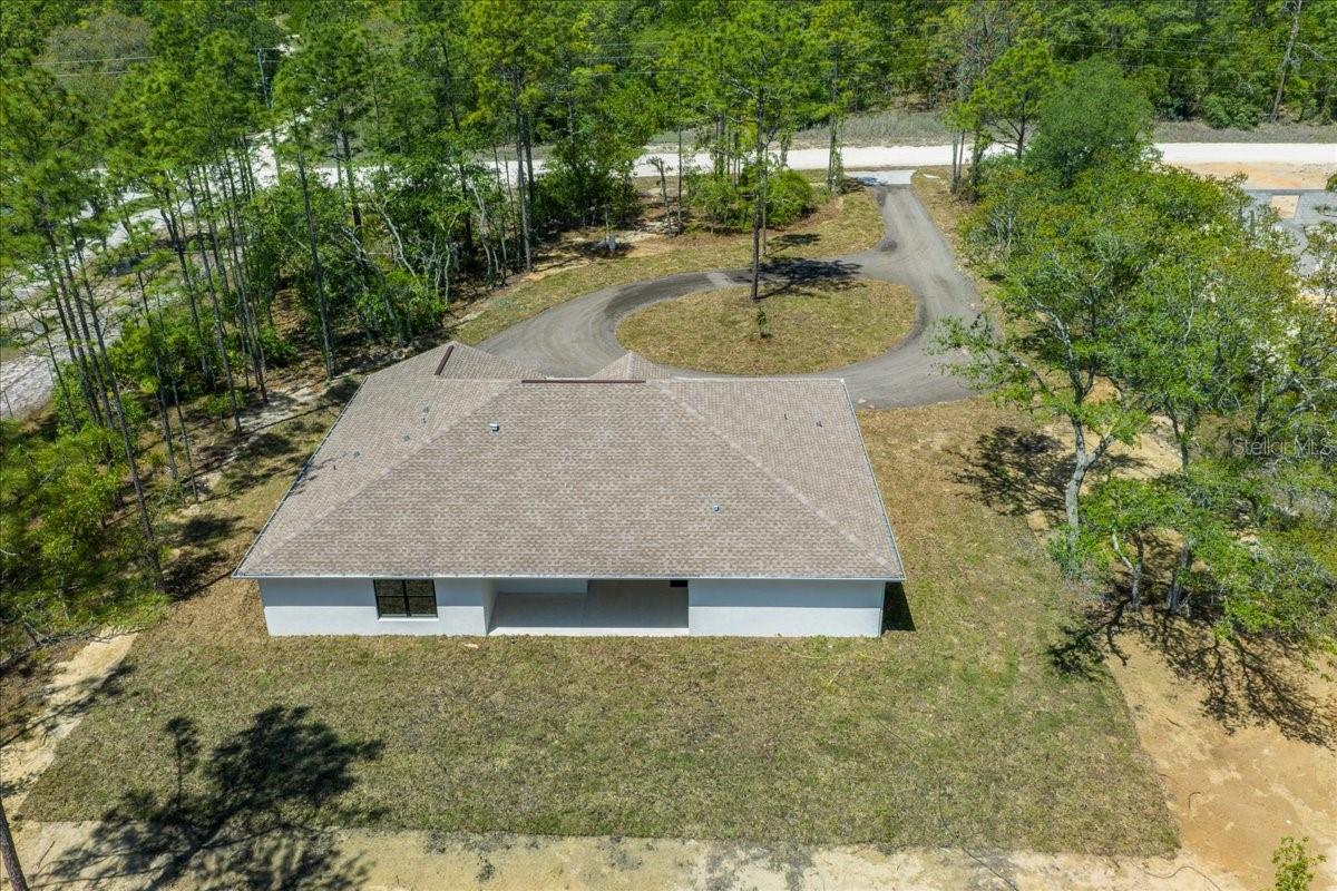 ROLLING HILLS - Residential