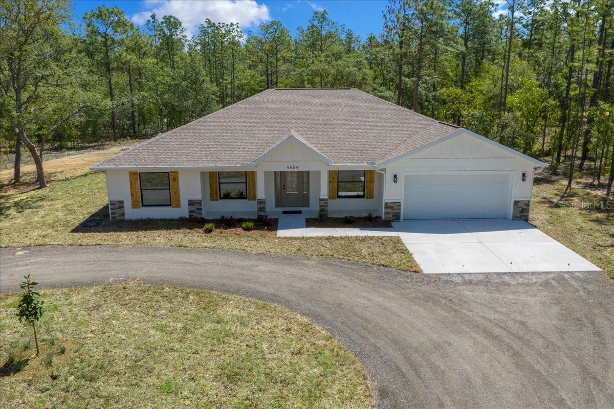 ROLLING HILLS - Residential