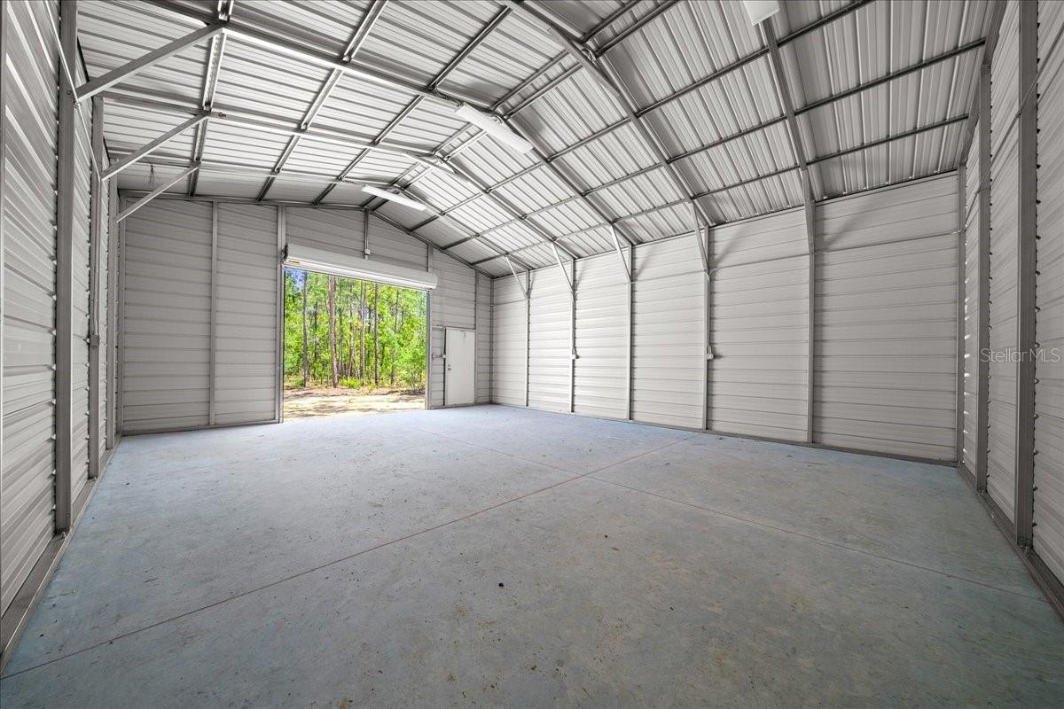 ROLLING HILLS - Residential