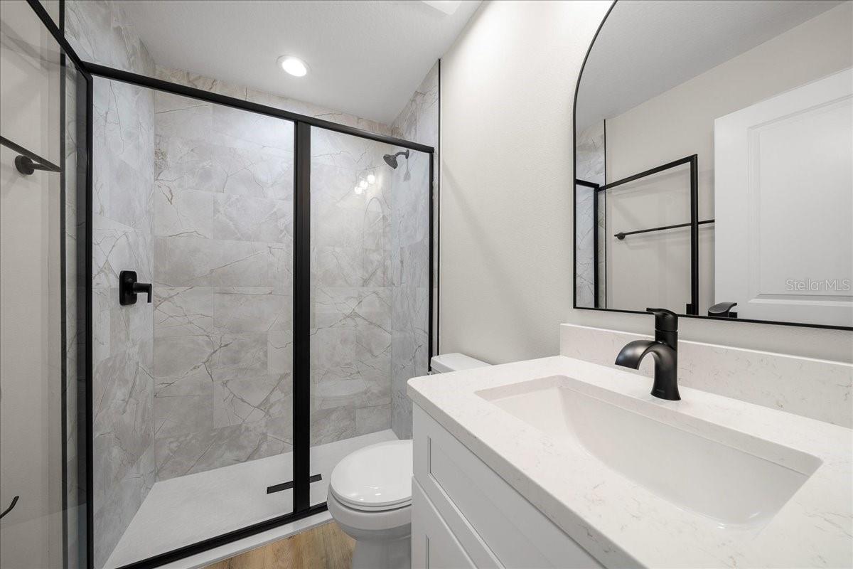 ROLLING HILLS - Residential