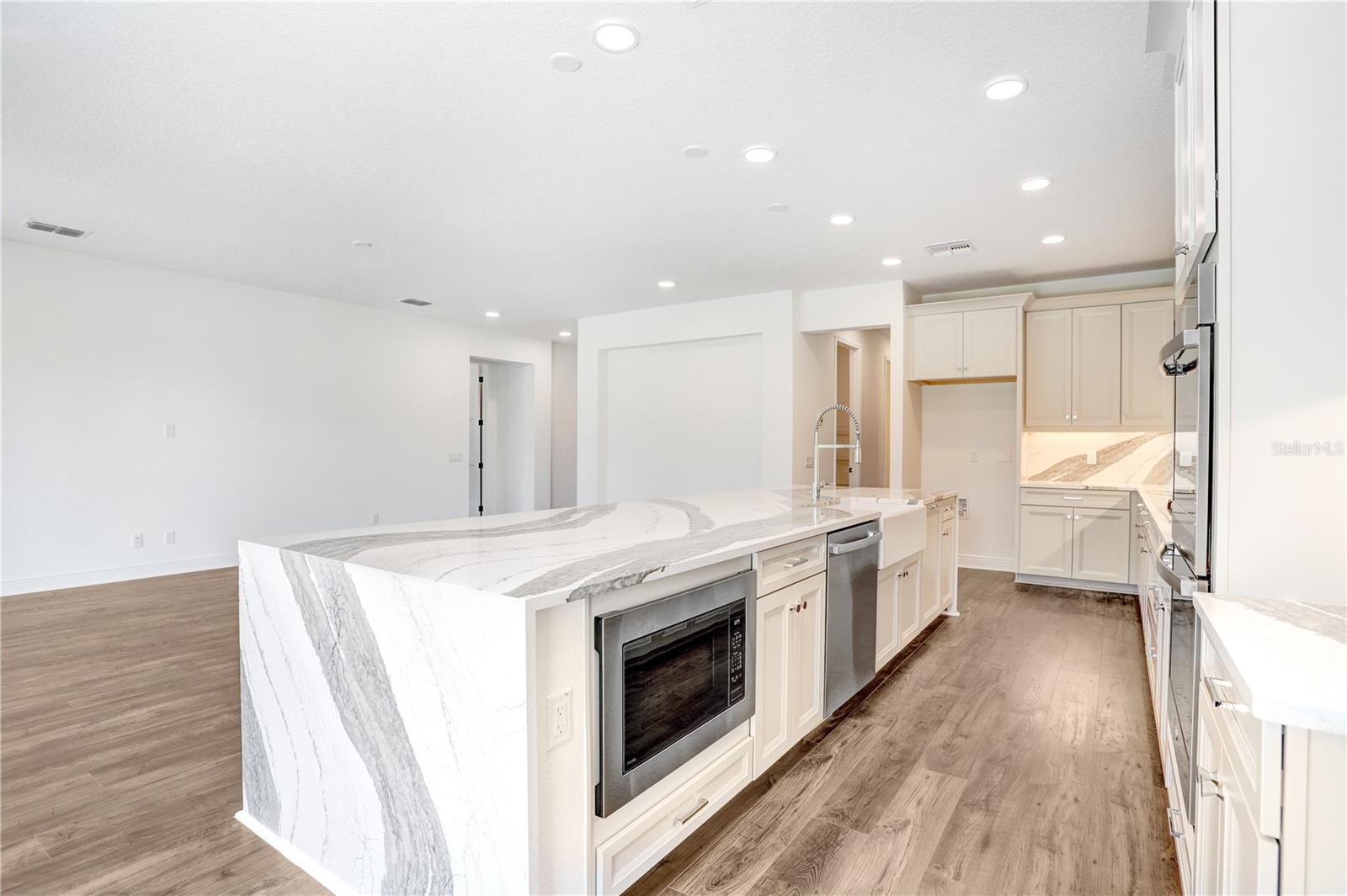 TWO RIVERS PCL B3 - Residential