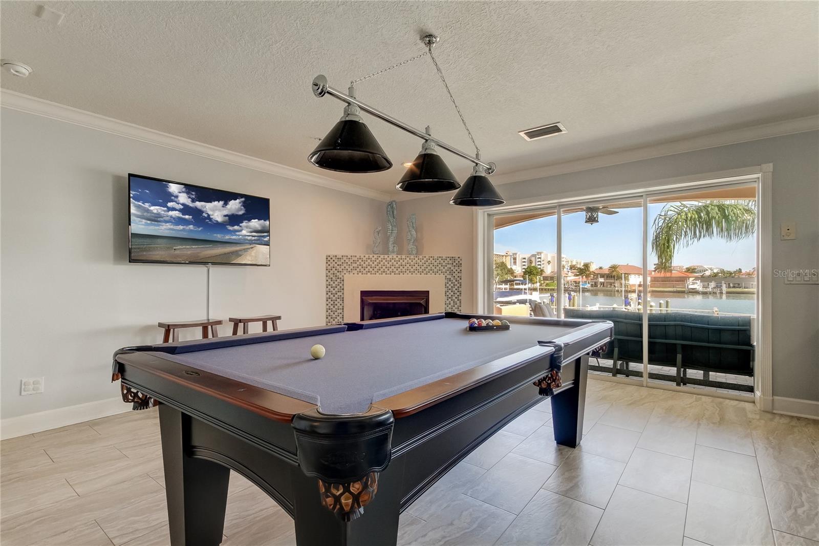 BELLA AQUA VILLAS - Residential Lease