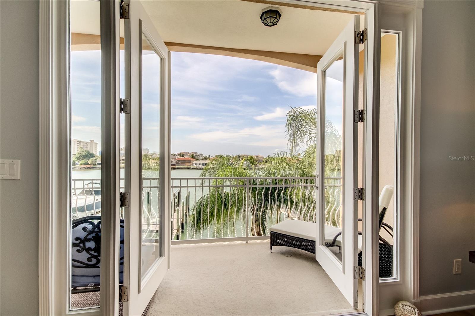 BELLA AQUA VILLAS - Residential Lease