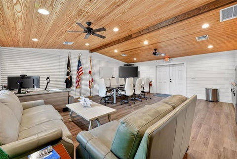 Tiny photo for 322 N Disston Avenue, Tavares, FL 32778 (MLS # G5113988)