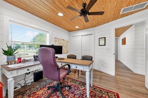 Tiny photo for 322 N Disston Avenue, Tavares, FL 32778 (MLS # G5113988)
