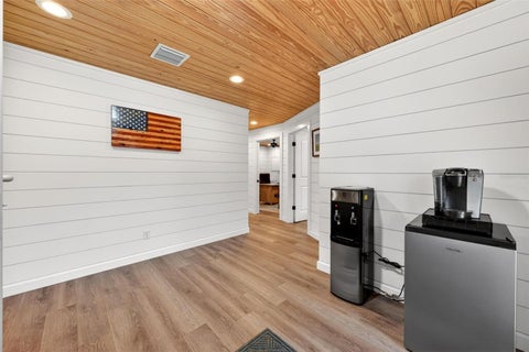 Tiny photo for 322 N Disston Avenue, Tavares, FL 32778 (MLS # G5113988)