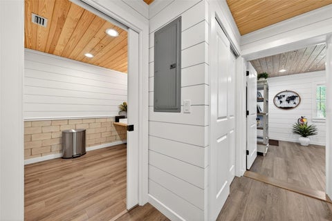 Tiny photo for 322 N Disston Avenue, Tavares, FL 32778 (MLS # G5113988)