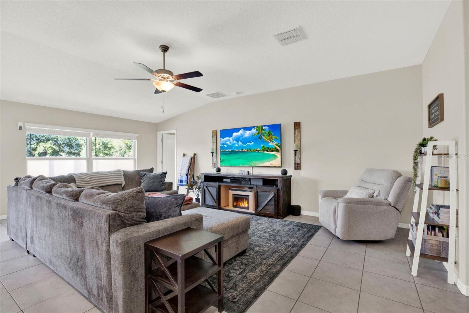 CYPRESS CRK PH 3 & 4 PRCL J - Residential