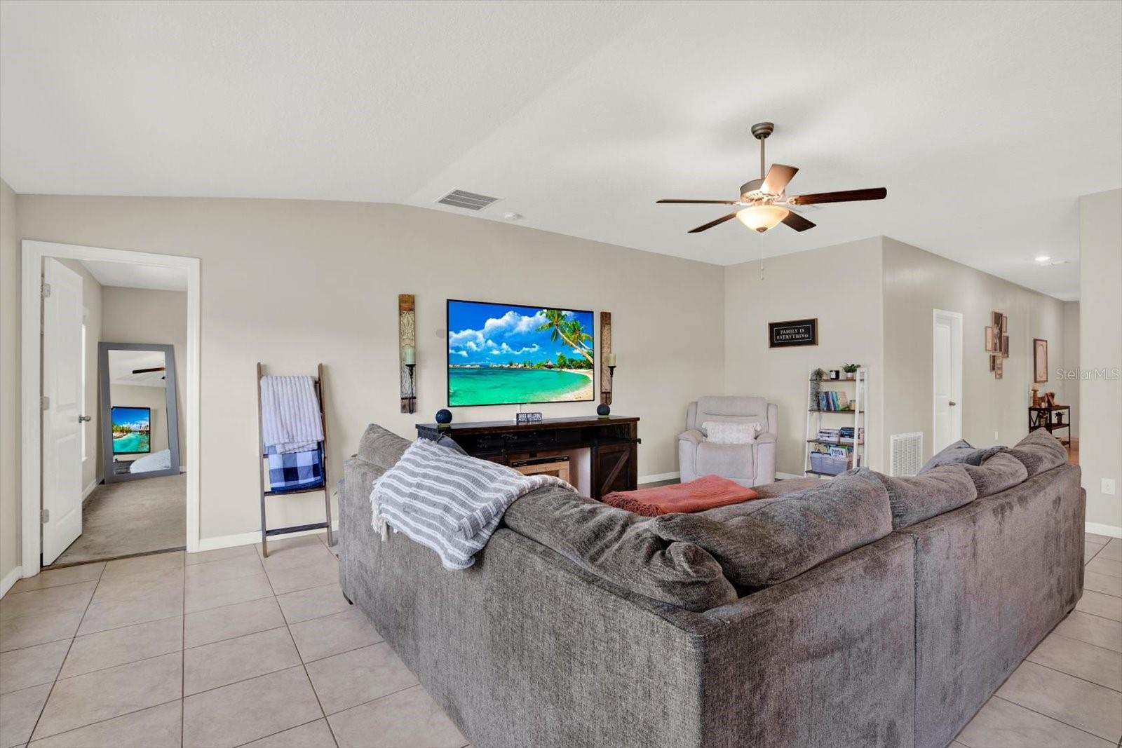 CYPRESS CRK PH 3 & 4 PRCL J - Residential