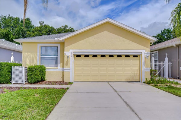 8049 SANGUINELLI RD, LAND O LAKES, FL 34637 - Image f845fa76e55c0004d53c8ce33cde2c4d/4052278208