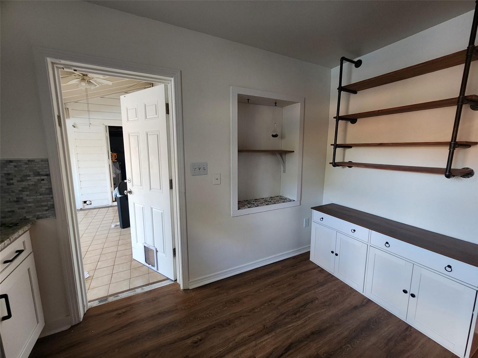 ROBINSWOOD HEIGHTS - Residential Lease