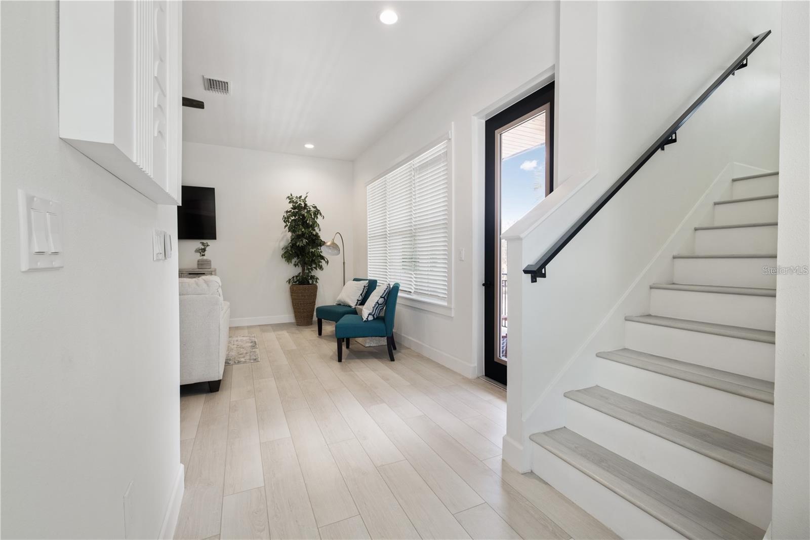 MAGNOLIA TERRACES TOWNHOMES - Residential Lease