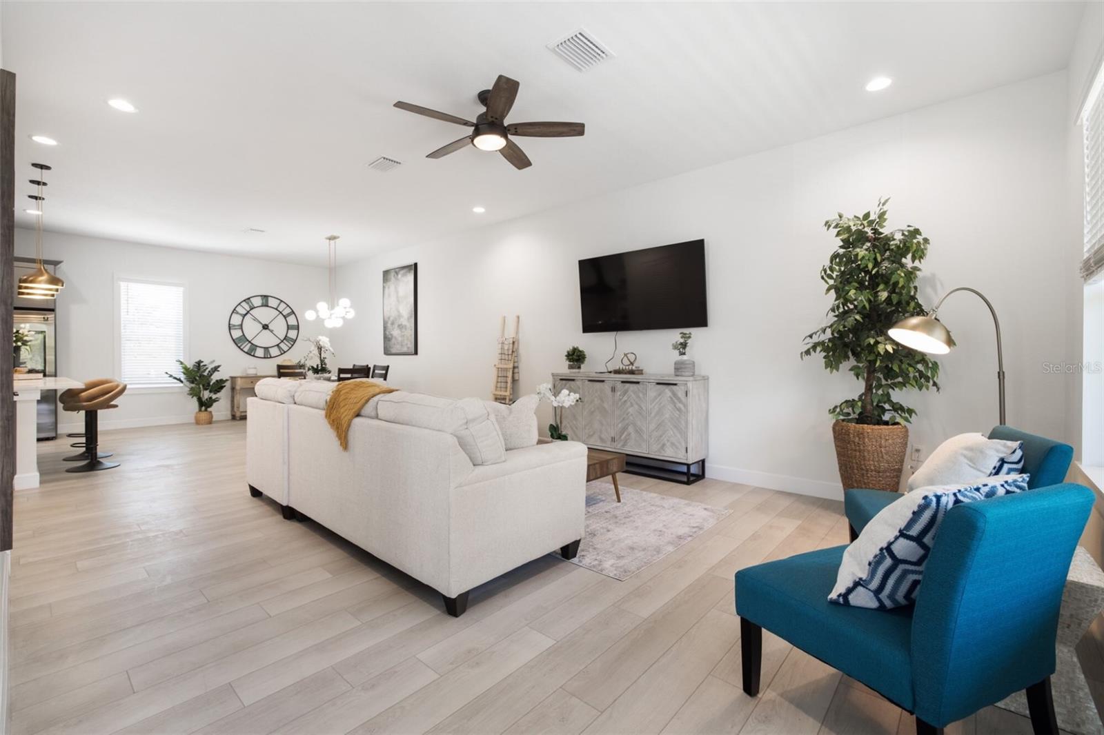 MAGNOLIA TERRACES TOWNHOMES - Residential Lease