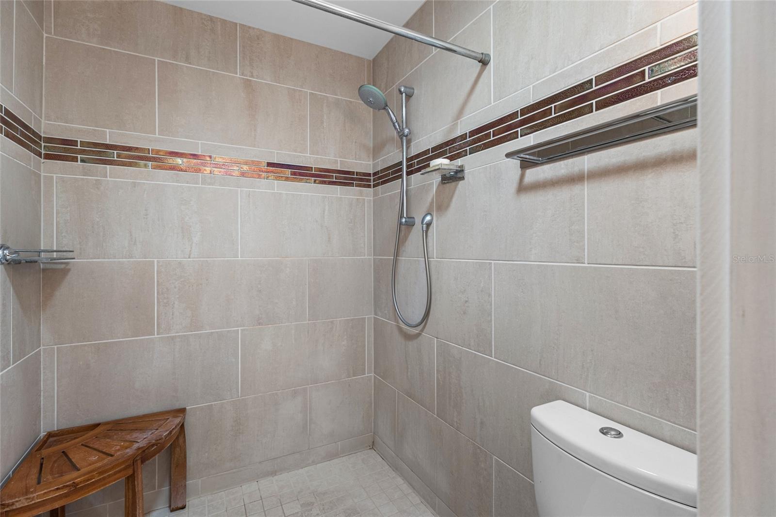 PELICAN COVE VII - Residential