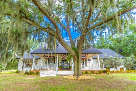 Photo of 23100 SE Highway 42, Umatilla, FL 32784 (MLS # O6395337)