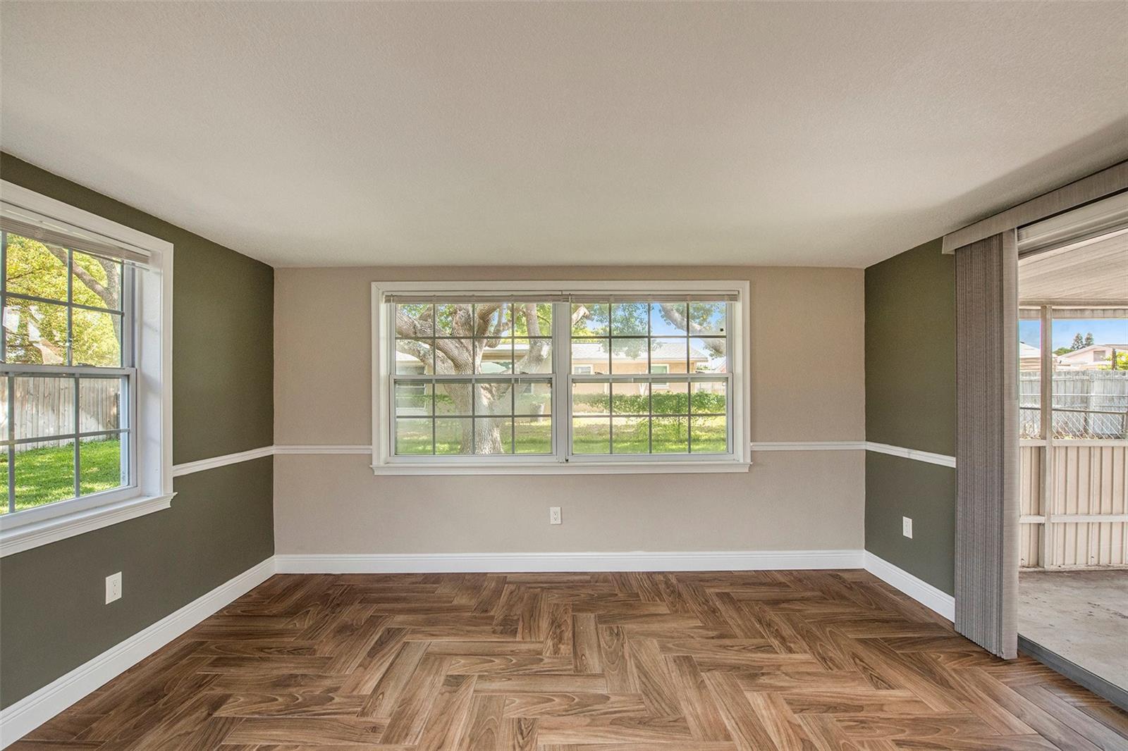 EMBASSY HILLS - Residential