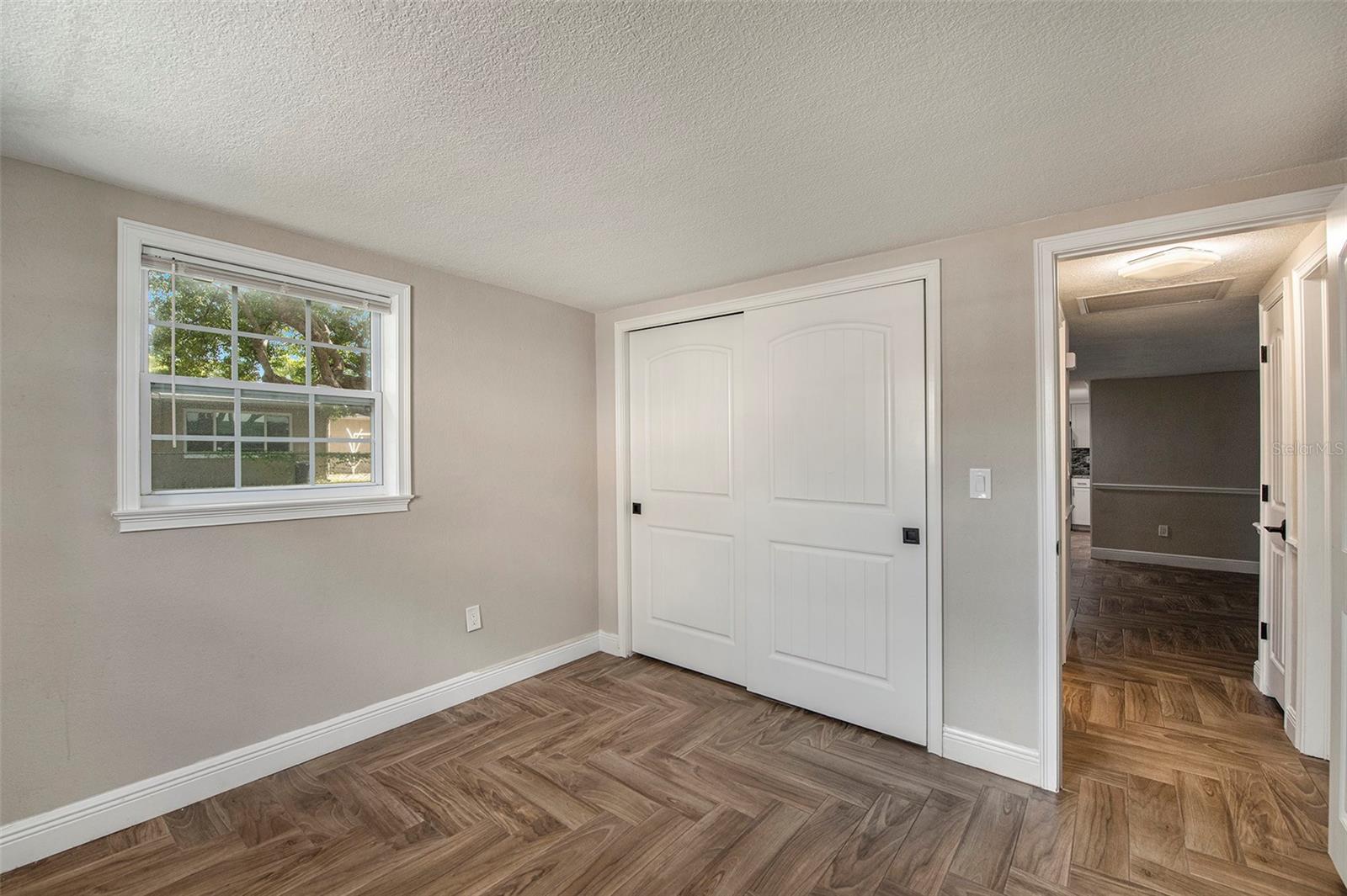 EMBASSY HILLS - Residential