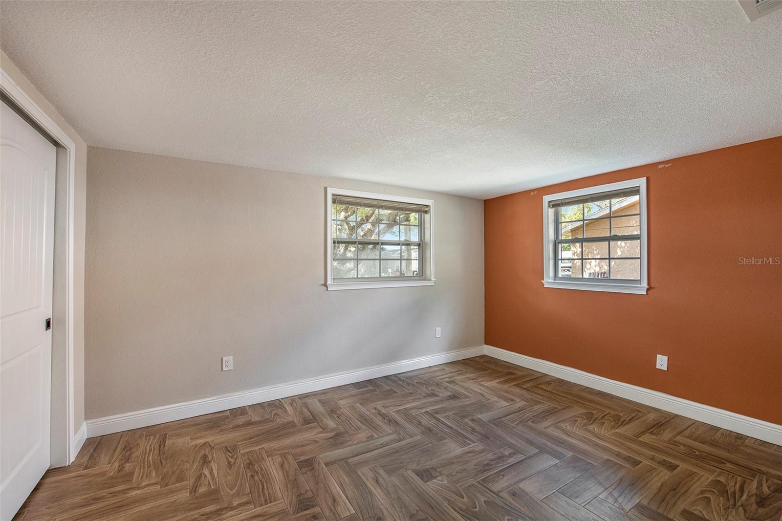 EMBASSY HILLS - Residential