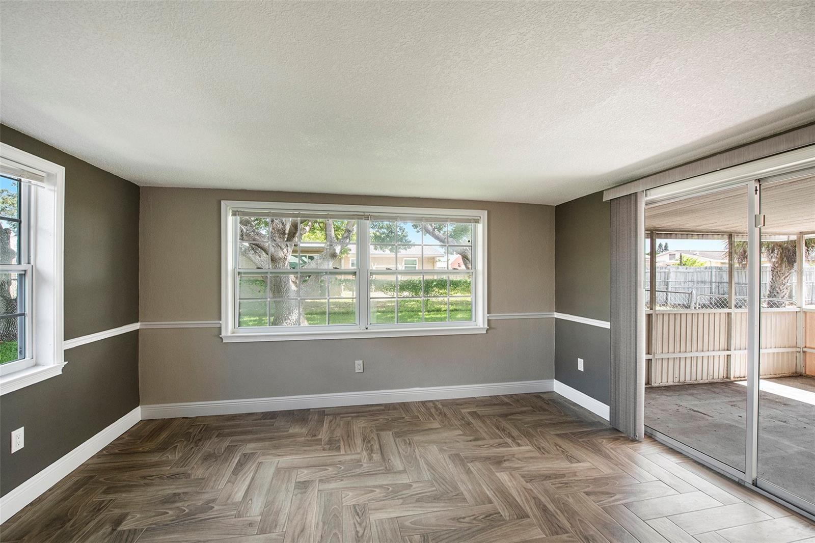 EMBASSY HILLS - Residential